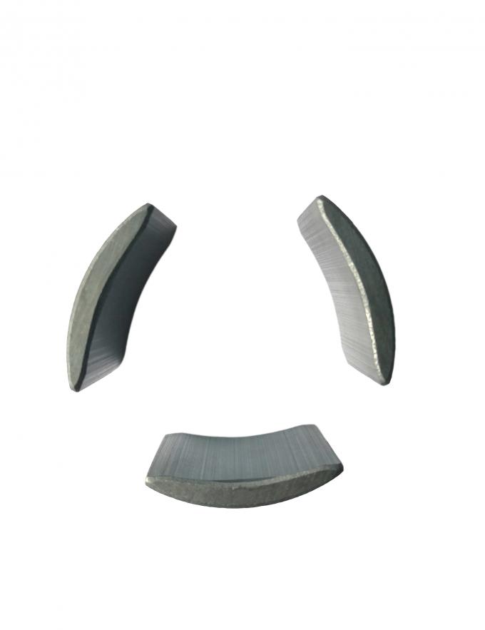 Dauerhafte Bescheinigung des Ferrit-LT05 des Magnet-4.95~5.1 G/cm3 der Dichte-IATF16949